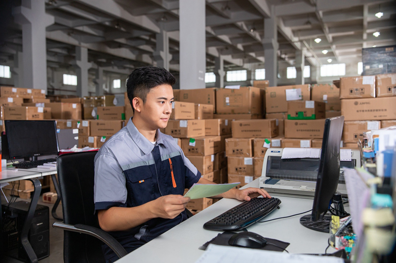 倉儲一(yī)體(tǐ)的(de)供應鏈管理(lǐ)服務